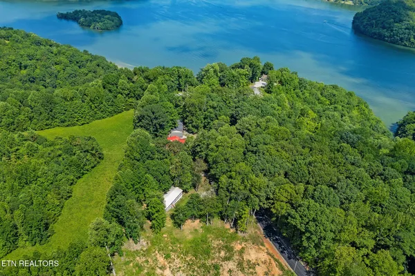 $209,000 | 1007 Eastridge Drive, Byrdstown, TN 38549