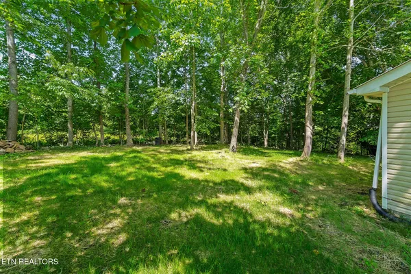 $209,000 | 1007 Eastridge Drive, Byrdstown, TN 38549