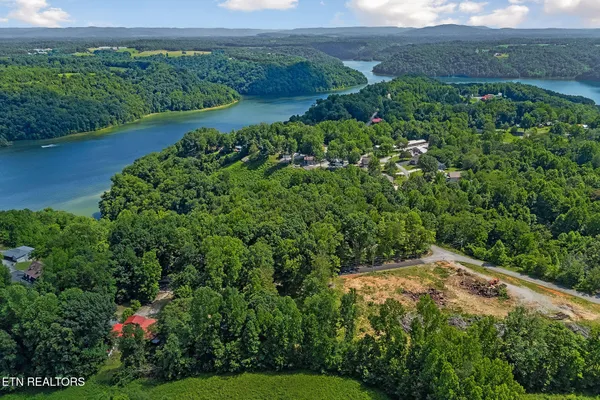 $209,000 | 1007 Eastridge Drive, Byrdstown, TN 38549