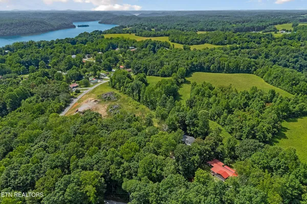 $209,000 | 1007 Eastridge Drive, Byrdstown, TN 38549