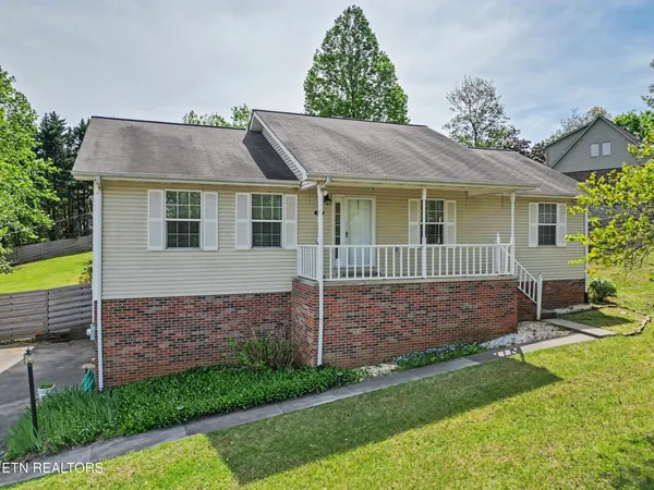 $370,000 | 862 Hinkle Estates Drive, Seymour, TN 37865