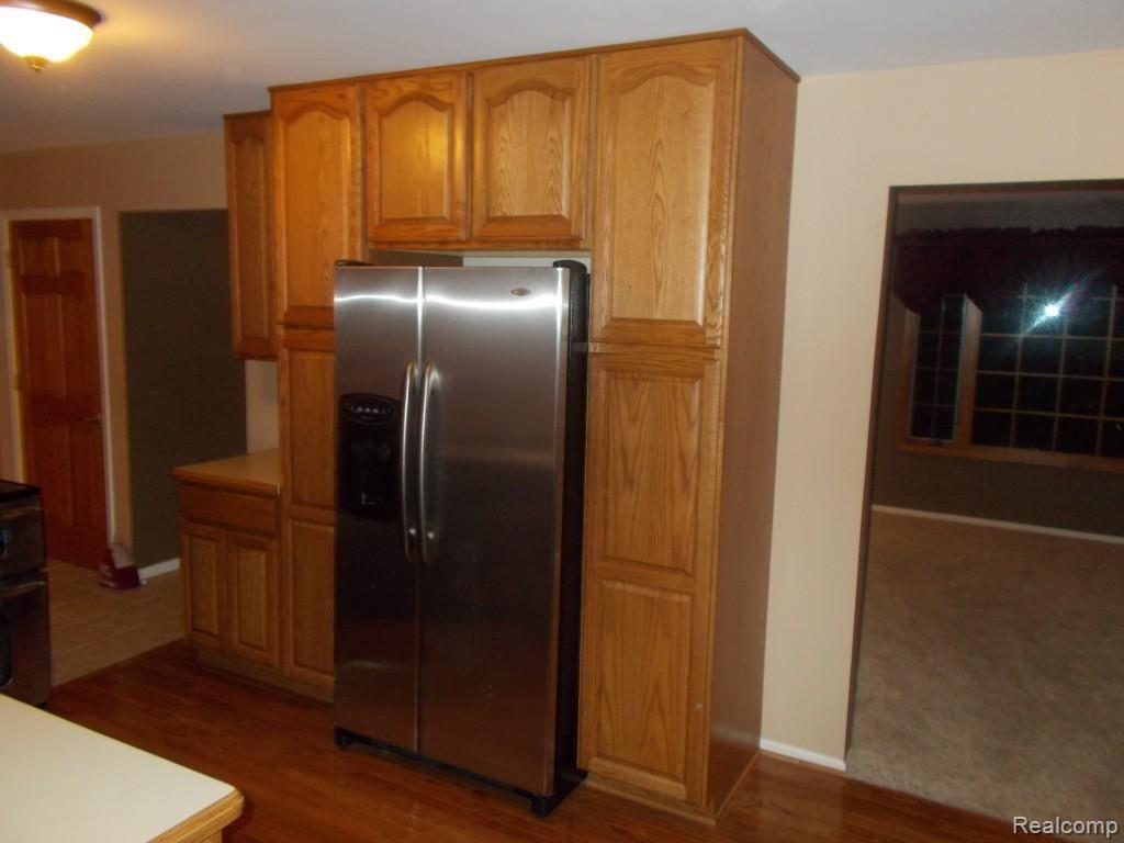 1109 Turrill Road Lapeer, MI 48446 - Photo 7 of 29 DSCN0987.jpg