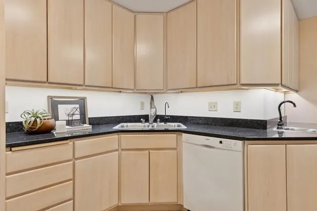 $1,150,000 | 10957 Highway 71 Northeast, Spicer, MN 56288