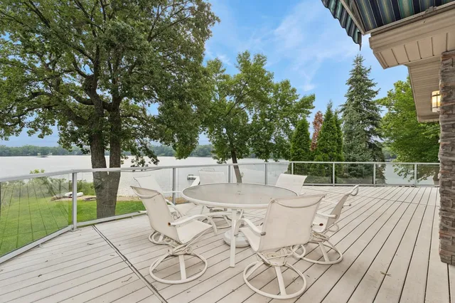 $1,150,000 | 10957 Highway 71 Northeast, Spicer, MN 56288