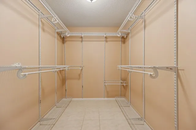 $1,150,000 | 10957 Highway 71 Northeast, Spicer, MN 56288