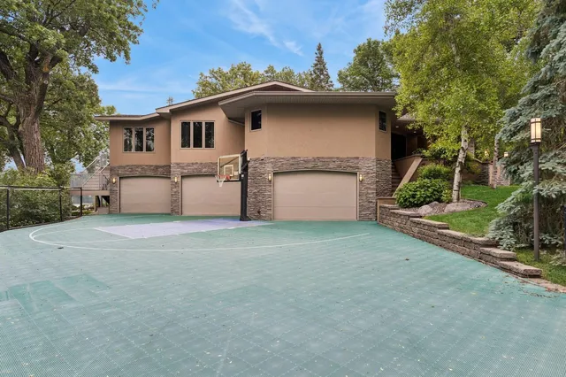 $1,150,000 | 10957 Highway 71 Northeast, Spicer, MN 56288