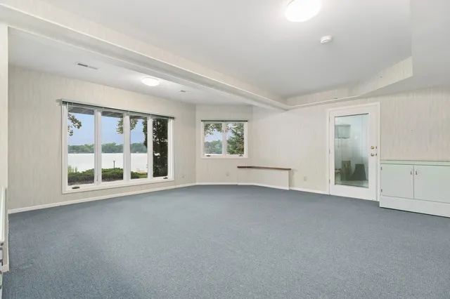 $1,150,000 | 10957 Highway 71 Northeast, Spicer, MN 56288