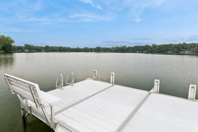 $1,150,000 | 10957 Highway 71 Northeast, Spicer, MN 56288