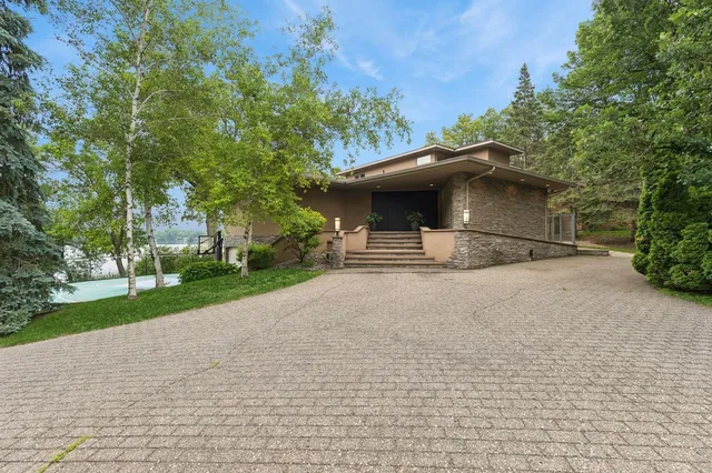 $1,150,000 | 10957 Highway 71 Northeast, Spicer, MN 56288