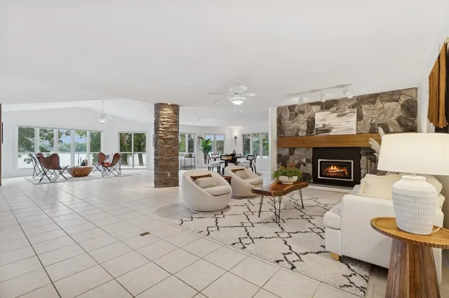 $1,150,000 | 10957 Highway 71 Northeast, Spicer, MN 56288