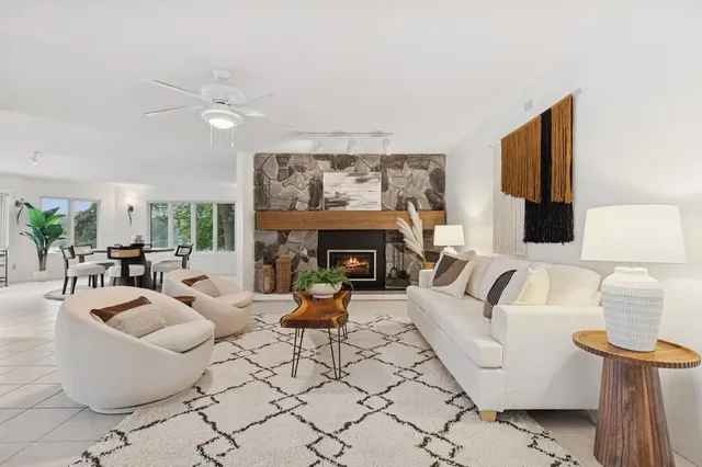 $1,150,000 | 10957 Highway 71 Northeast, Spicer, MN 56288