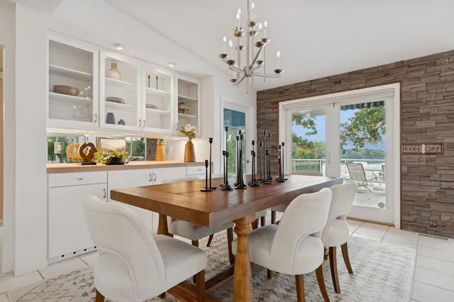 $1,150,000 | 10957 Highway 71 Northeast, Spicer, MN 56288