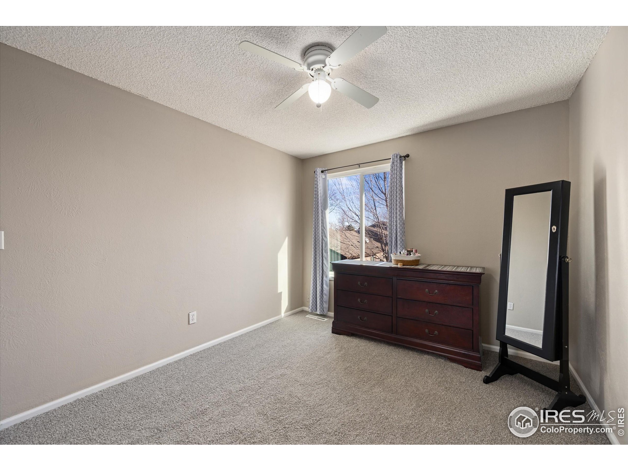 7328 South Gore Range Road Littleton, CO 80127 - Photo 18 of 38