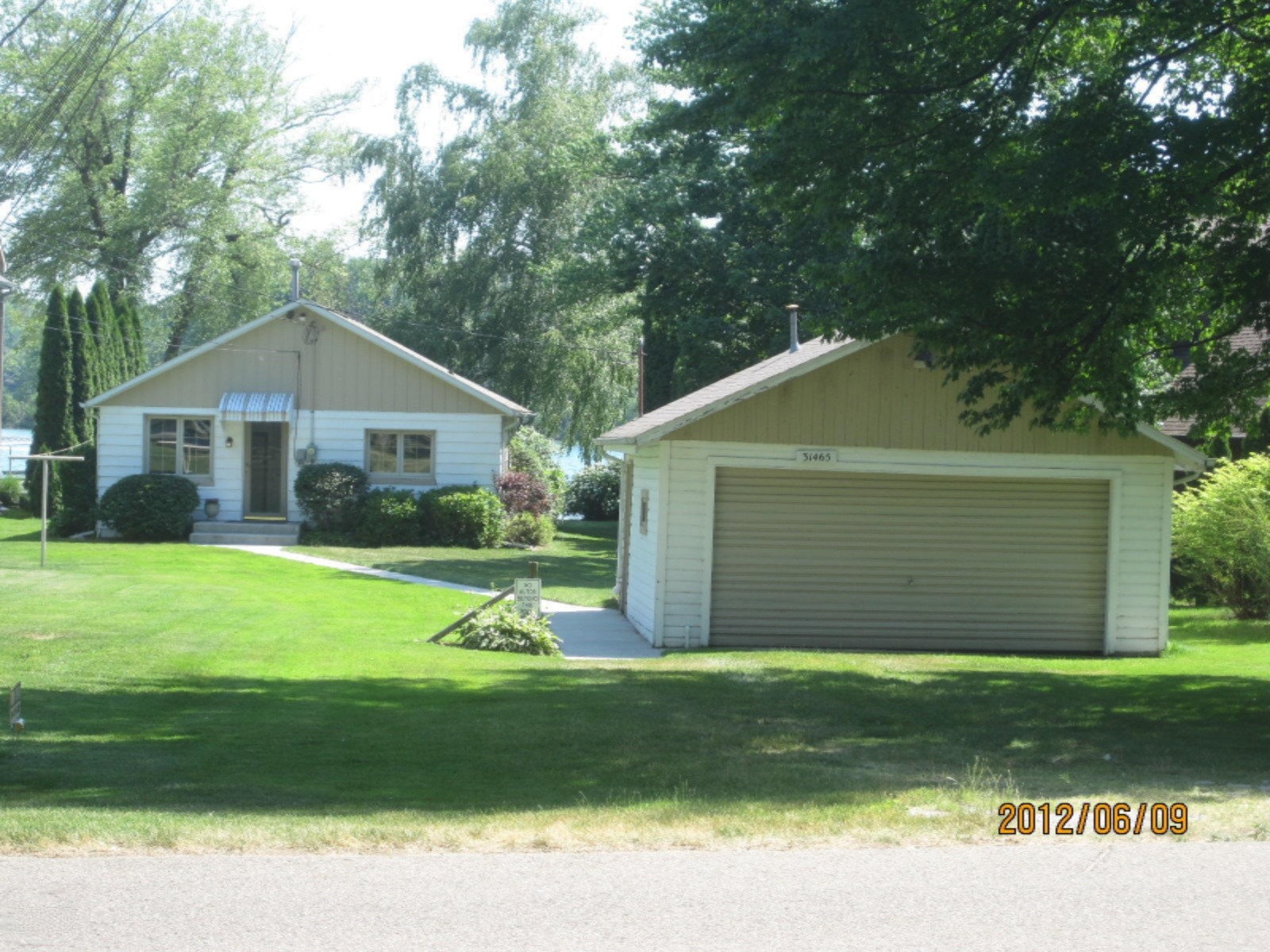 31465 County Line Road Dowagiac, MI 49047 - Photo 11 of 23 STREET VIEW PARKING