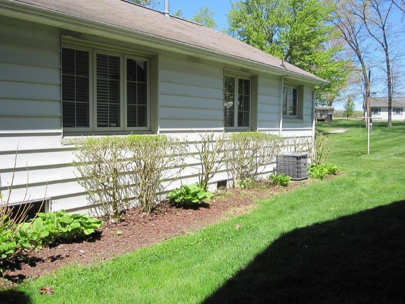 31465 County Line Road Dowagiac, MI 49047 - Photo 20 of 23 IMG_0393
