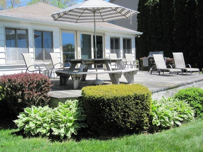 31465 County Line Road Dowagiac, MI 49047 - Photo 6 of 23 SUN DECK