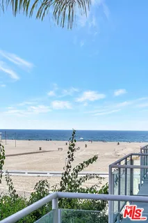 $1,300,000 | 723 Palisades Beach Road, Unit 102, Santa Monica, CA 90402