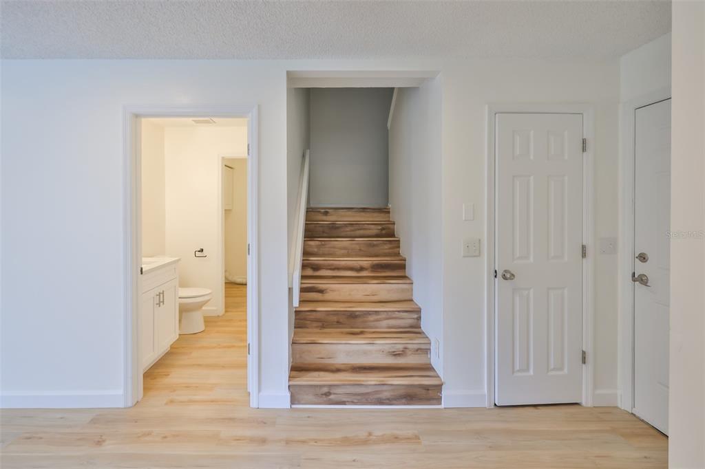 13703 Sweetwater Cove Place Tampa, FL 33613 - Photo 19 of 46