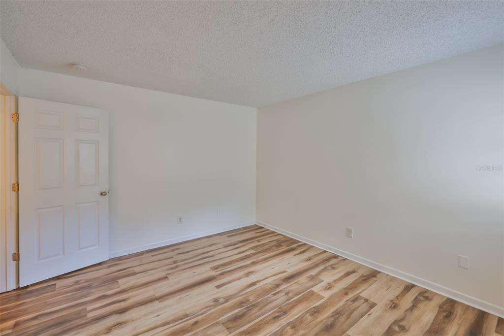 13703 Sweetwater Cove Place Tampa, FL 33613 - Photo 29 of 46