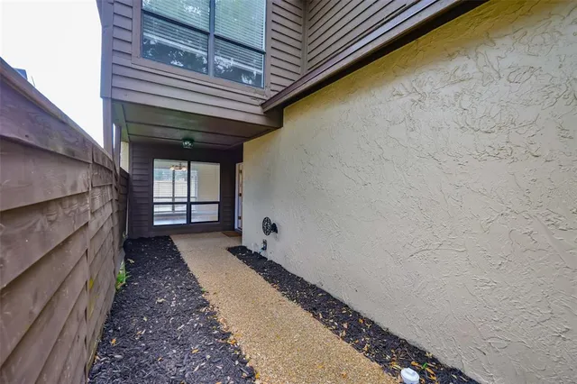 $334,990 | 13703 Sweetwater Cove Place, Tampa, FL 33613