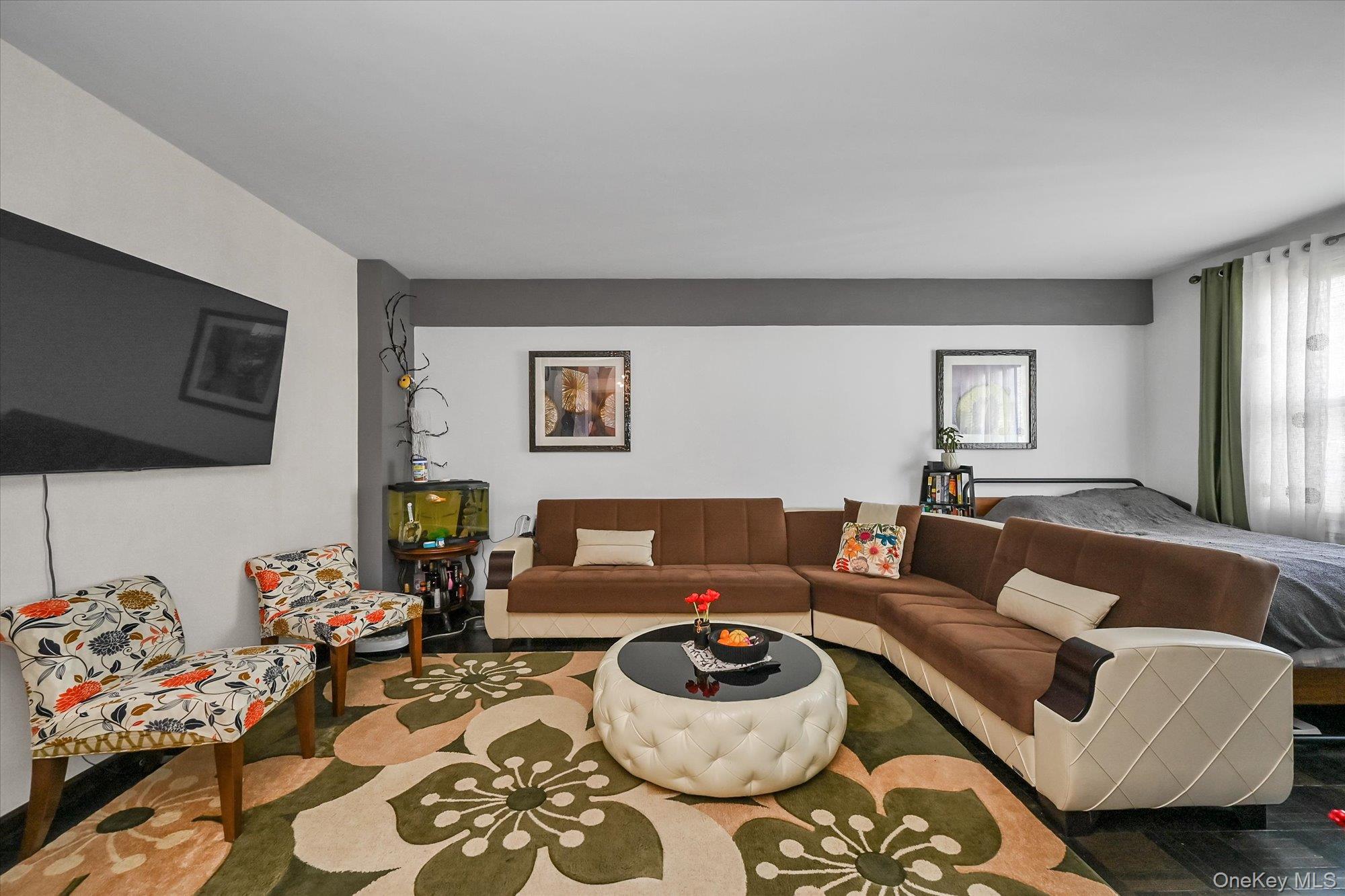 98-25 64th Road, Unit 5E Queens, NY 11374 - Photo 4 of 12