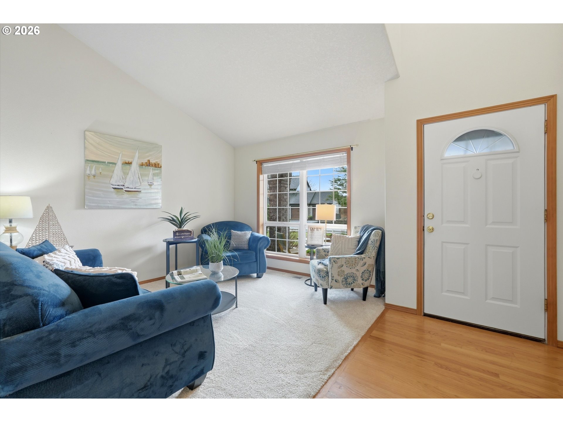 21903 Northeast Shaver Street Fairview, OR 97024 - Photo 4 of 25 Living Room/Entrance
