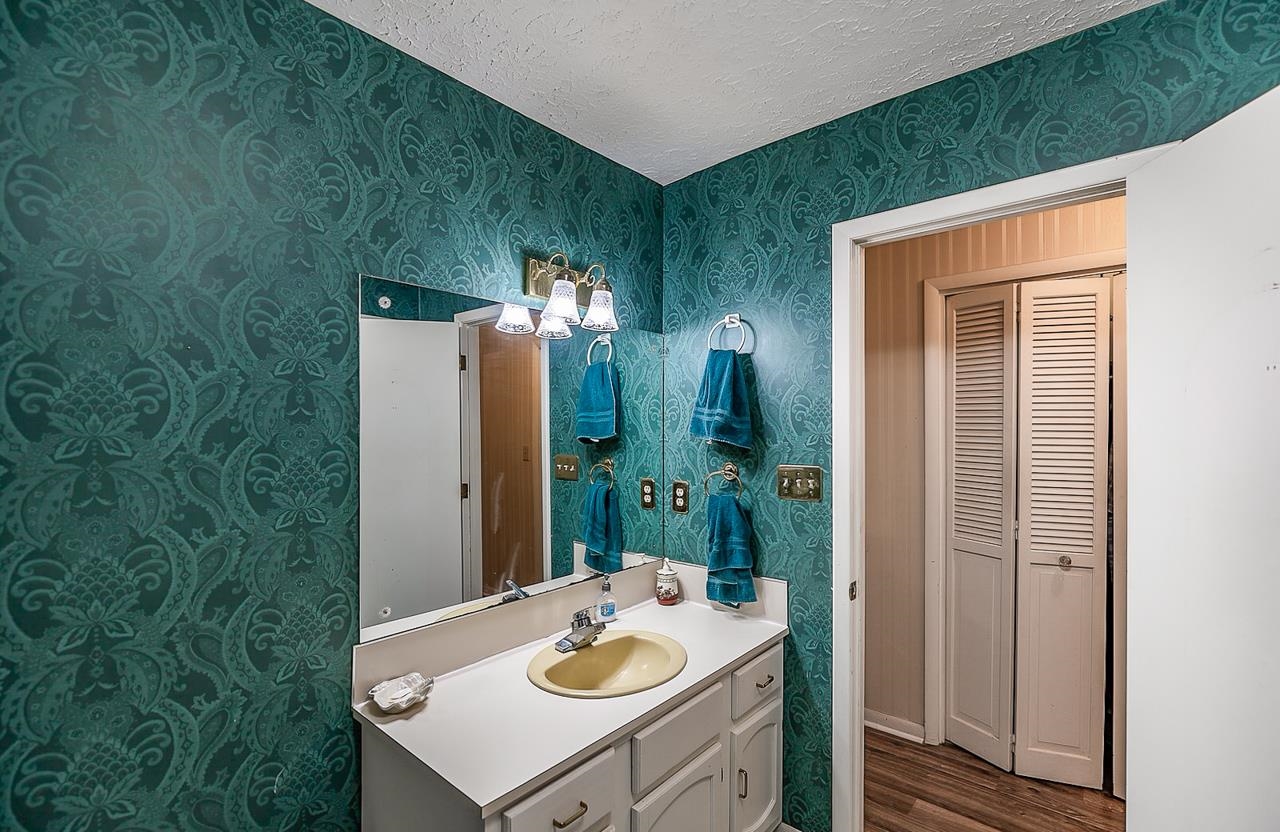 1030 Lavender Road Grover, NC 28073 - Photo 5 of 34 Gallery Image 5