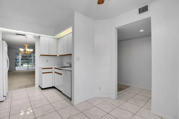 $155,000 | 1501 Cayman Way, Unit C2, Coconut Creek, FL 33066