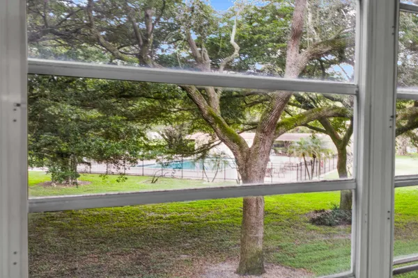 $155,000 | 1501 Cayman Way, Unit C2, Coconut Creek, FL 33066