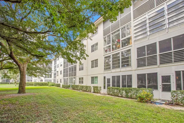 $155,000 | 1501 Cayman Way, Unit C2, Coconut Creek, FL 33066