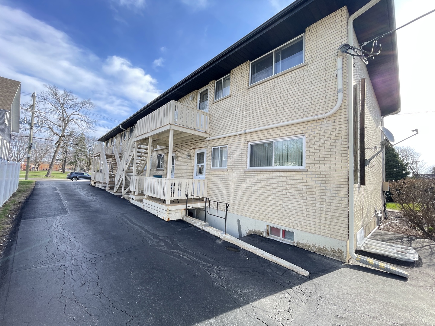 235 East Palatine Road, Unit 2B Palatine, IL 60067 - Photo 12 of 12 a view of a house with a patio