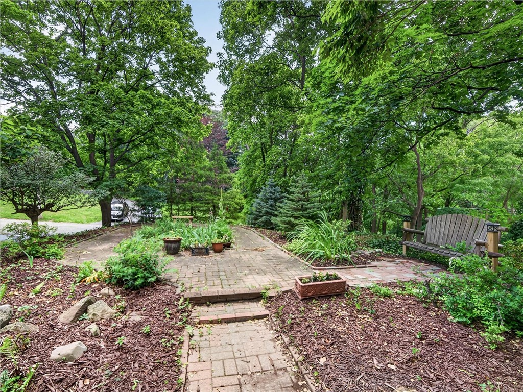 6 Far View Hills Road Brighton, NY 14620 - Photo 5 of 49