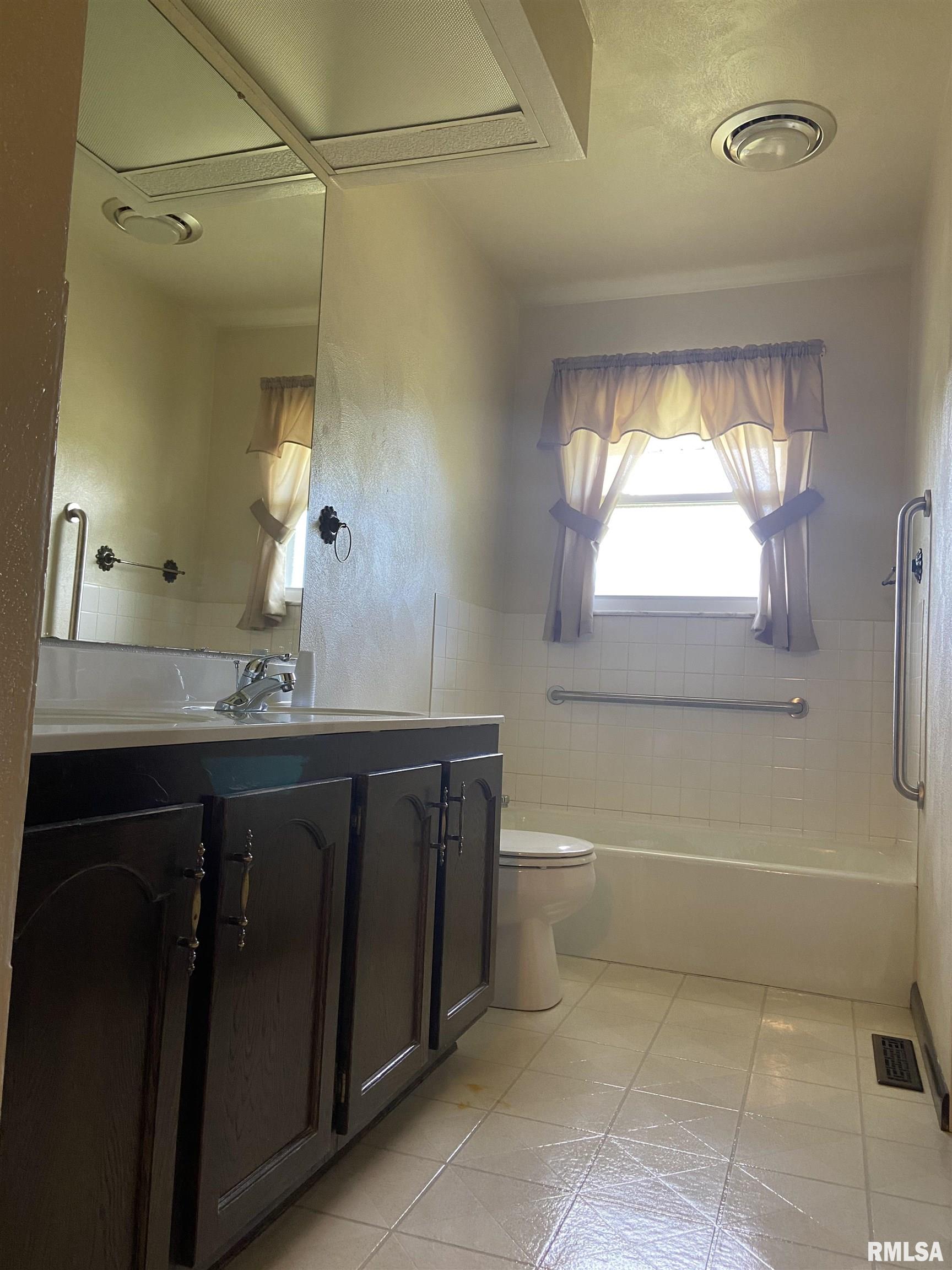 115 West Cypress Road Canton, IL 61520 - Photo 33 of 33