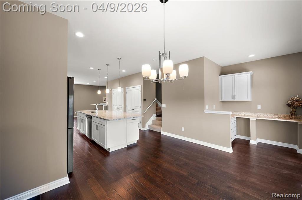 2877 Hartwick Drive Rochester, MI 48307 - Photo 23 of 44