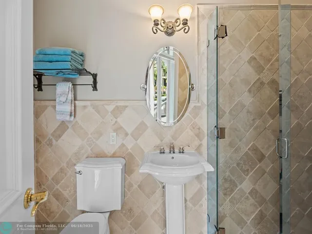 $6,250,000 | 3700 Northeast 28th Avenue, Lighthouse Point, FL 33064