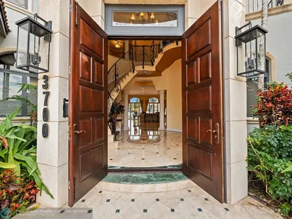 $6,250,000 | 3700 Northeast 28th Avenue, Lighthouse Point, FL 33064
