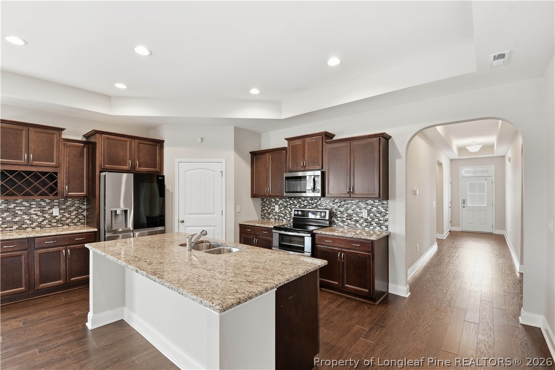 414 Longthorpe Road Fayetteville, NC 28311 - Photo 4 of 35