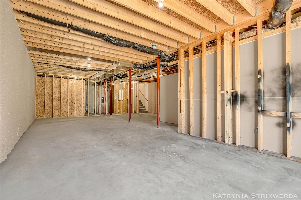 2256 South Cochran Road Charlotte, MI 48813 - Photo 36 of 77