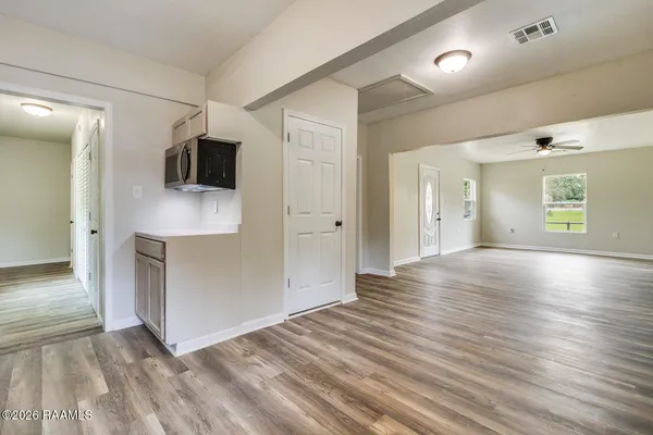 $1,800 | 110 4th Street, Youngsville, LA 70592