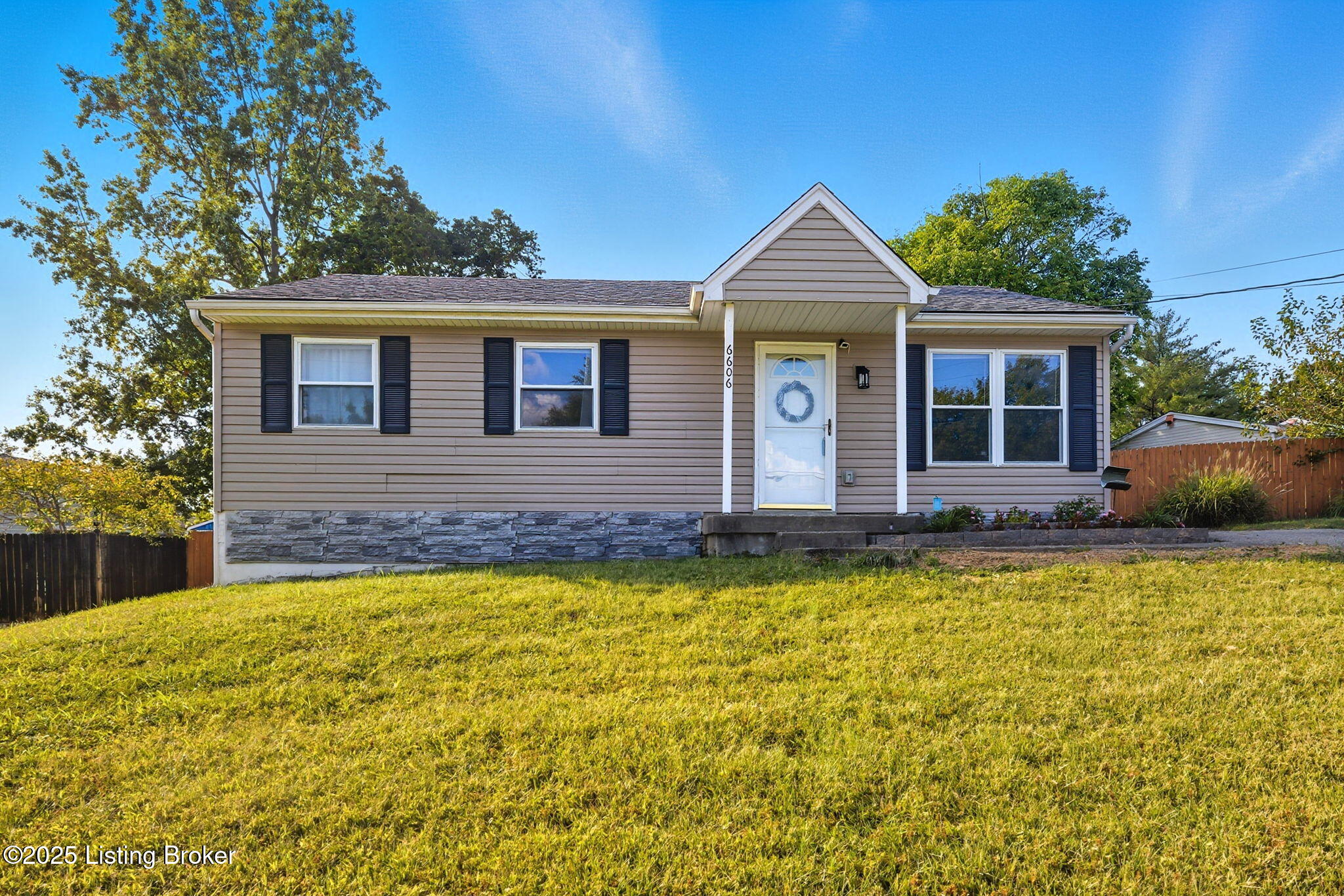 6606 El Rancho Road Louisville, KY 40291 - Photo 1 of 43 3-web-or-mls-IMG_8975