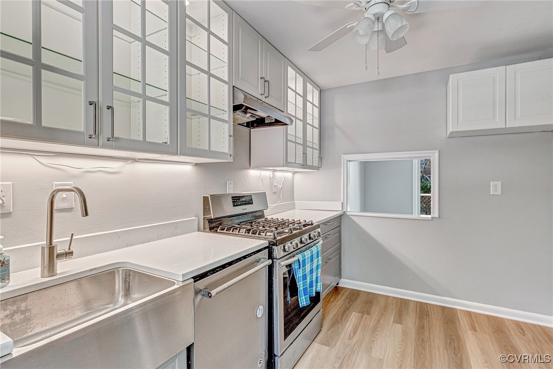 9101 Derbyshire Road, Unit E Henrico, VA 23229 - Photo 13 of 37 Kitchen featuring appliances with stainless steel