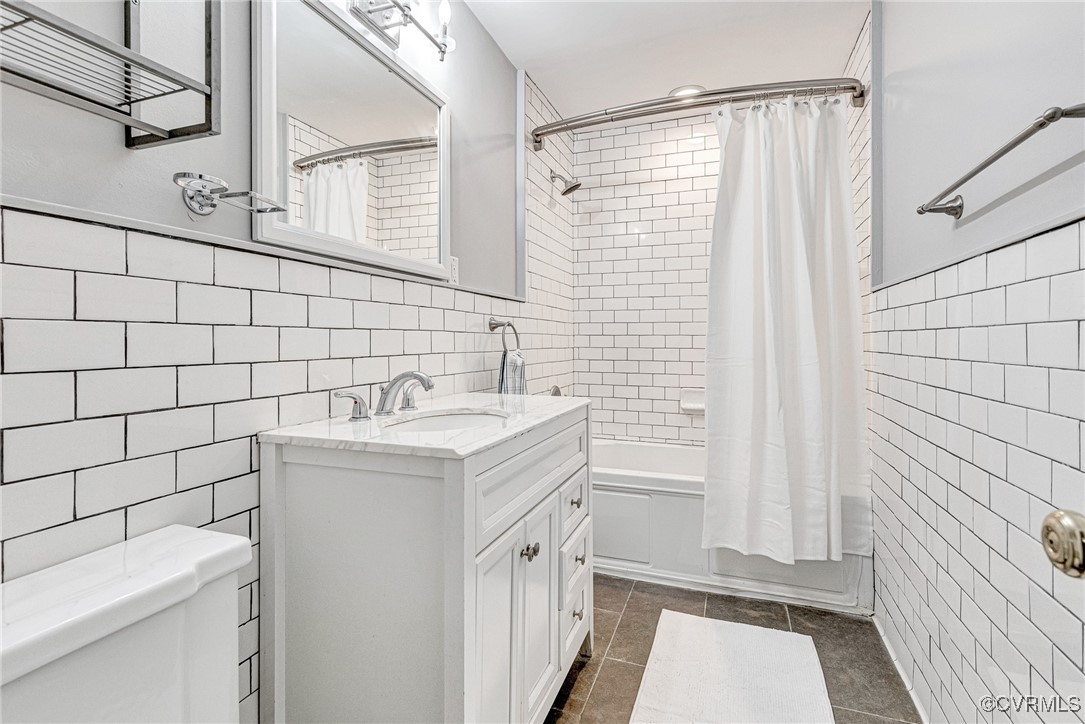 9101 Derbyshire Road, Unit E Henrico, VA 23229 - Photo 16 of 37 Full bathroom with toilet, tile patterned flooring