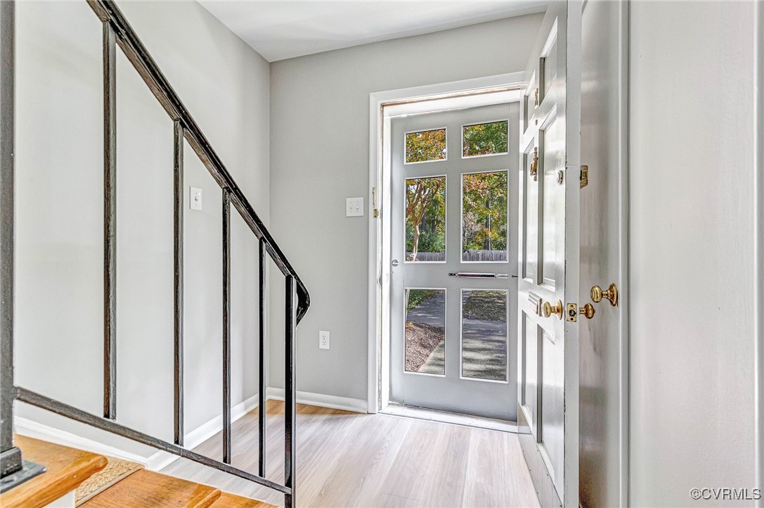 9101 Derbyshire Road, Unit E Henrico, VA 23229 - Photo 7 of 37 Foyer with light wood-type flooring