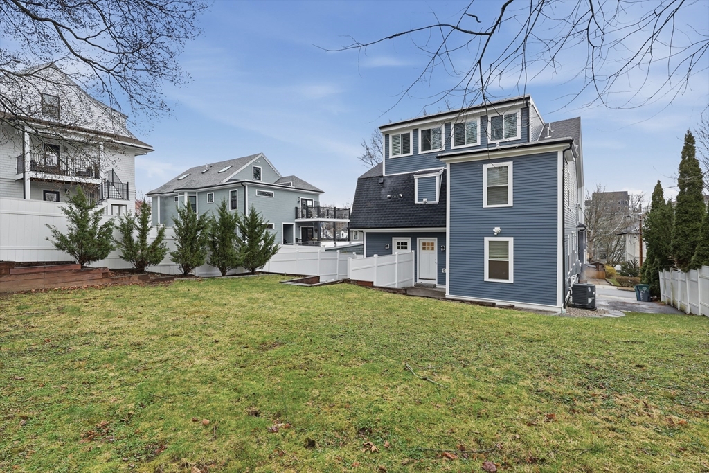 11 Ricker Terrace, Unit 1 Newton, MA 02458 - Photo 20 of 22