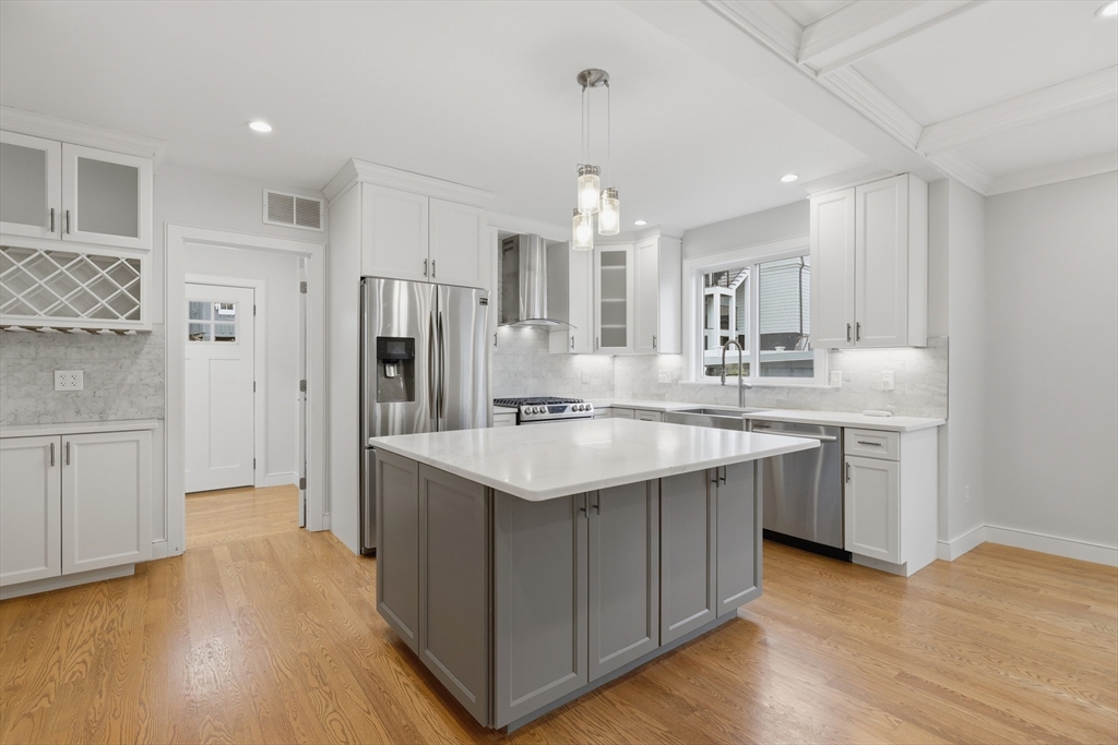 11 Ricker Terrace, Unit 1 Newton, MA 02458 - Photo 2 of 22