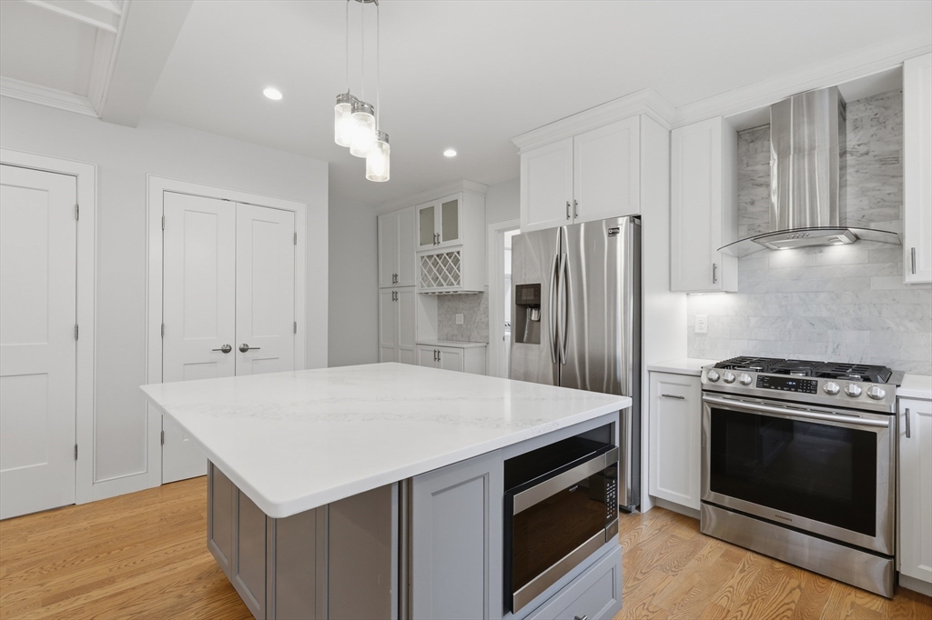 11 Ricker Terrace, Unit 1 Newton, MA 02458 - Photo 4 of 22