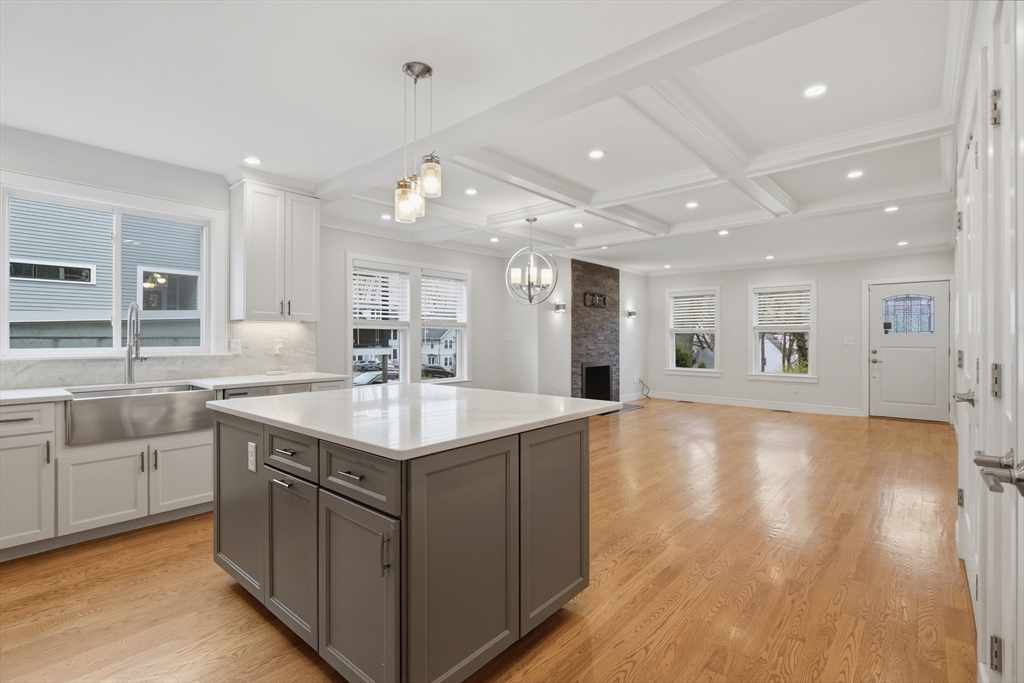 11 Ricker Terrace, Unit 1 Newton, MA 02458 - Photo 5 of 22