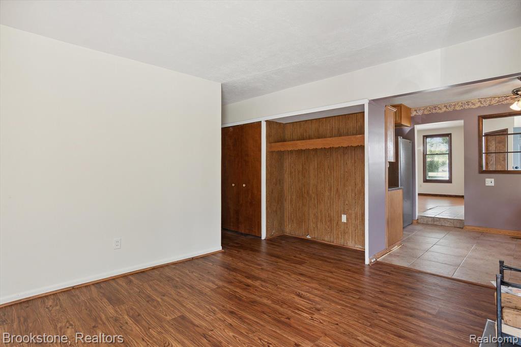 1615 Grove Road Ypsilanti, MI 48198 - Photo 5 of 25 Gallery Image 5