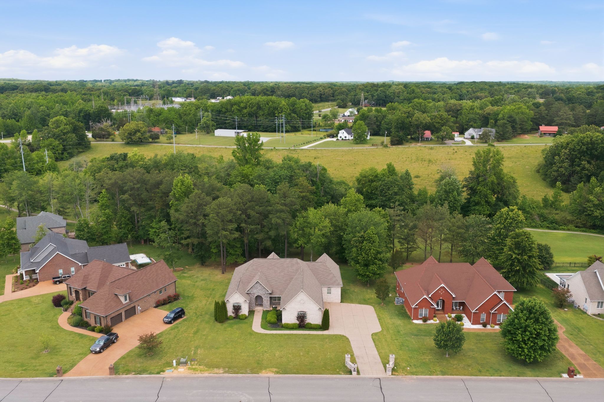 528 Country Club Drive Dickson, TN 37055 - Photo 3 of 55 a view of a city