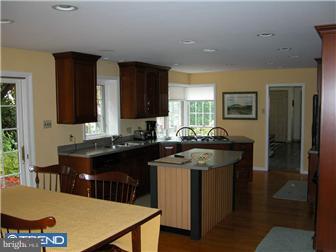 497 Leonard Road Huntingdon Valley, PA 19006 - Photo 2 of 7 Kitchen